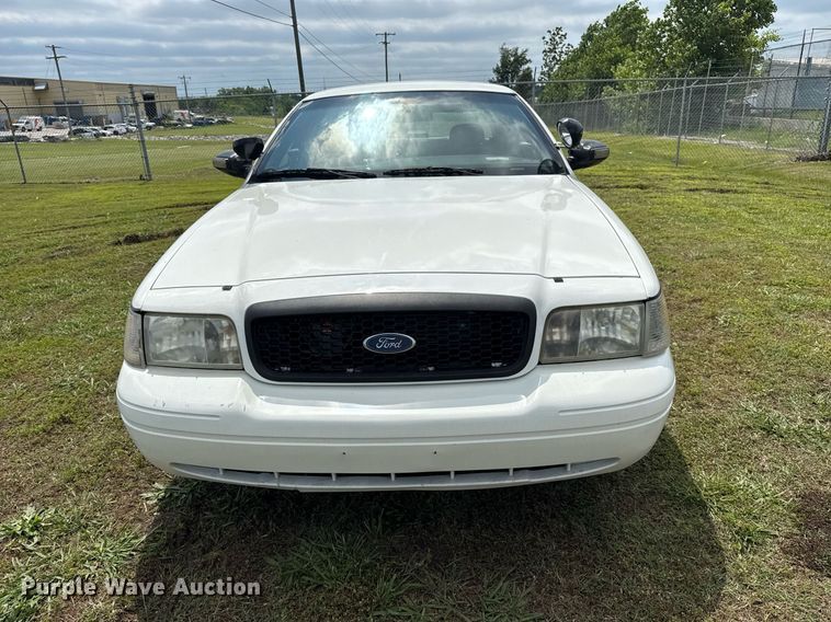 image for item EG8090 2005 Ford Crown Victoria 