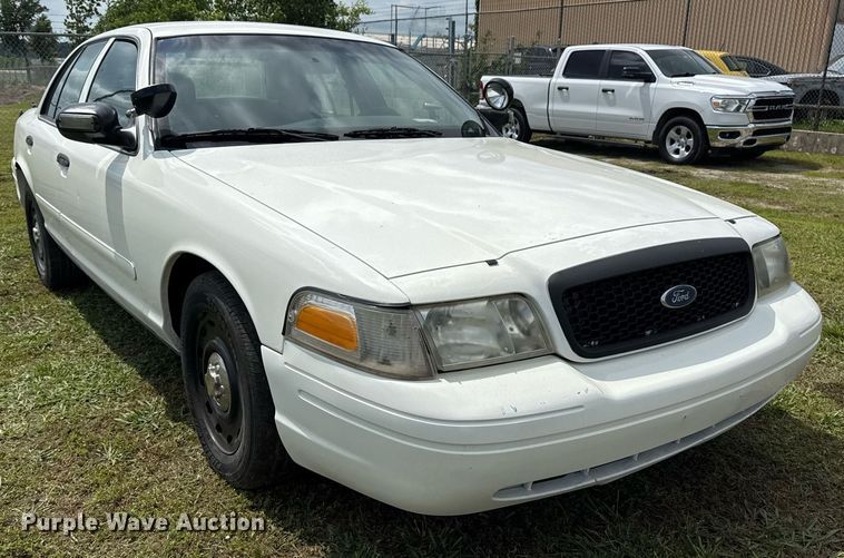 image for item EG8090 2005 Ford Crown Victoria 