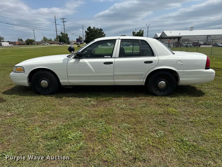 image for item EG8090 2005 Ford Crown Victoria 