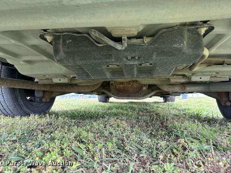 image for item EG8090 2005 Ford Crown Victoria 