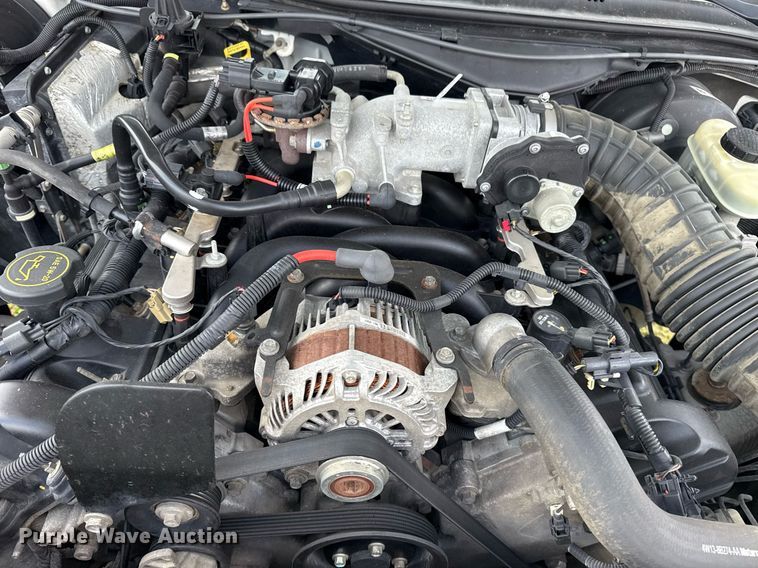 image for item EG8090 2005 Ford Crown Victoria 