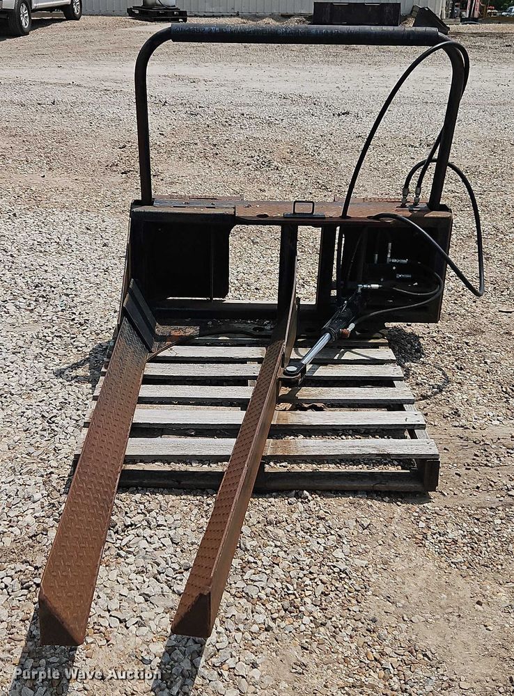 image for item EJ0079 DPM skid steer nursery jaws