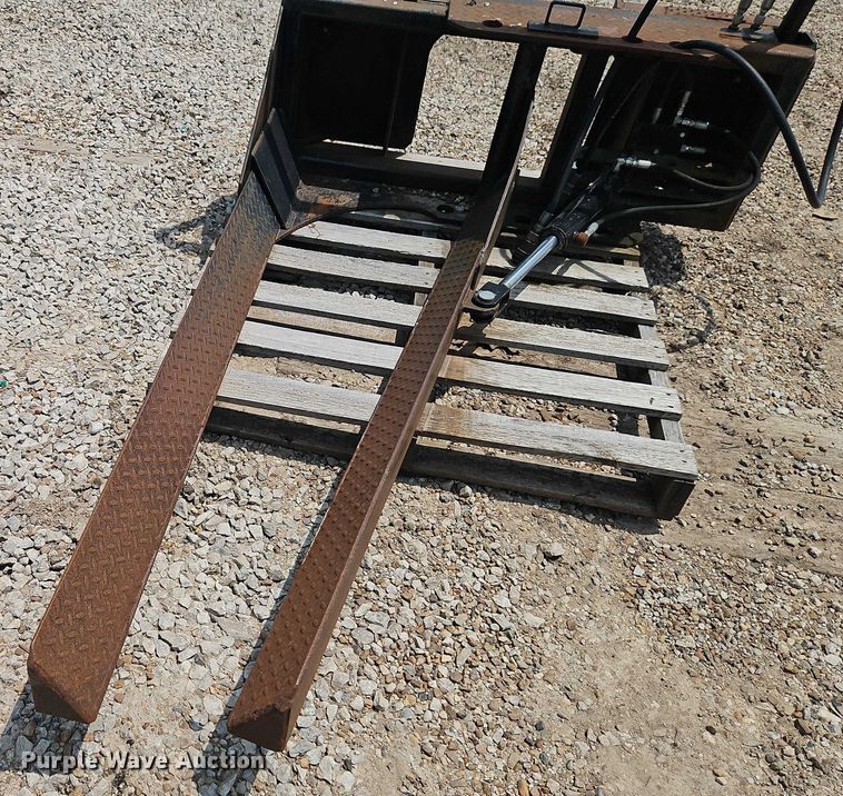 image for item EJ0079 DPM skid steer nursery jaws