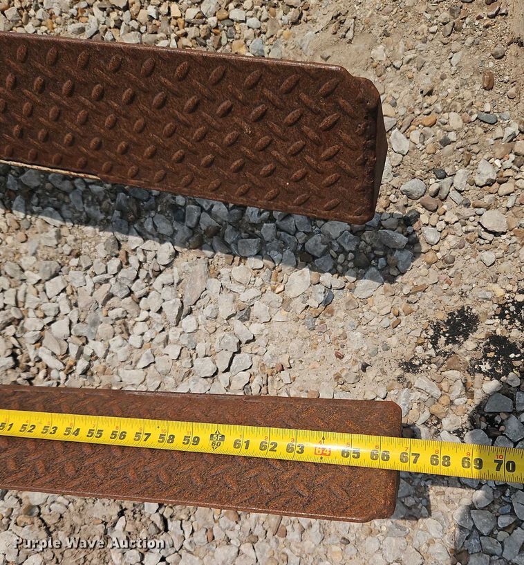 image for item EJ0079 DPM skid steer nursery jaws