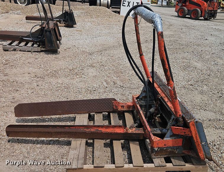 image for item EJ0082 Skid steer nursery jaws
