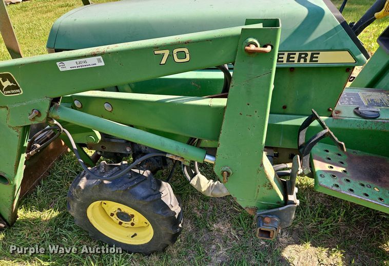 image for item EJ0145 John Deere 855 MFWD tractor