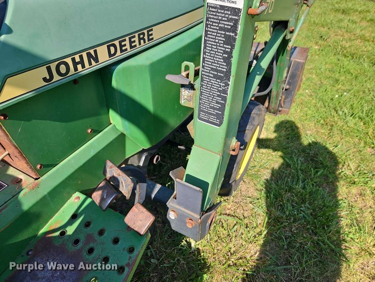 image for item EJ0145 John Deere 855 MFWD tractor