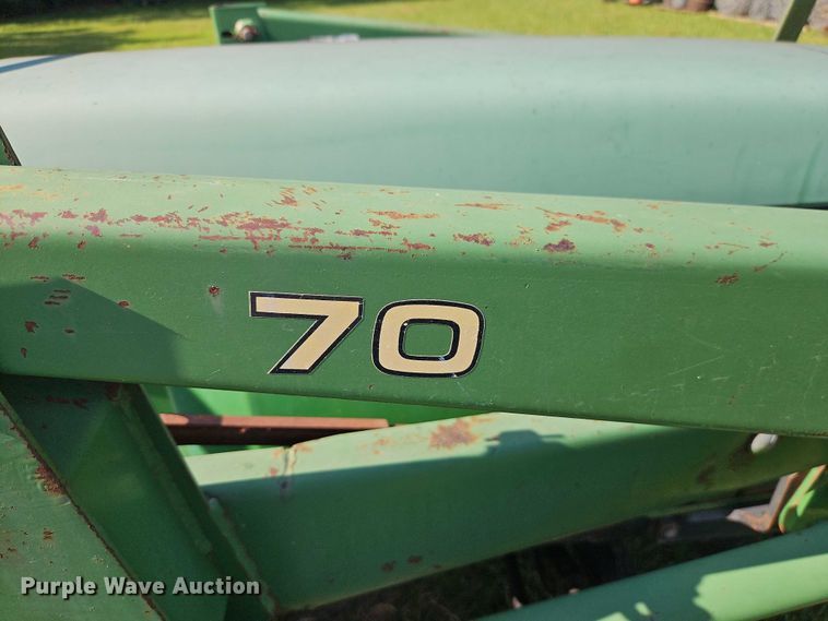 image for item EJ0145 John Deere 855 MFWD tractor