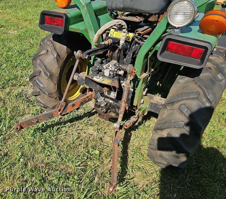 image for item EJ0145 John Deere 855 MFWD tractor