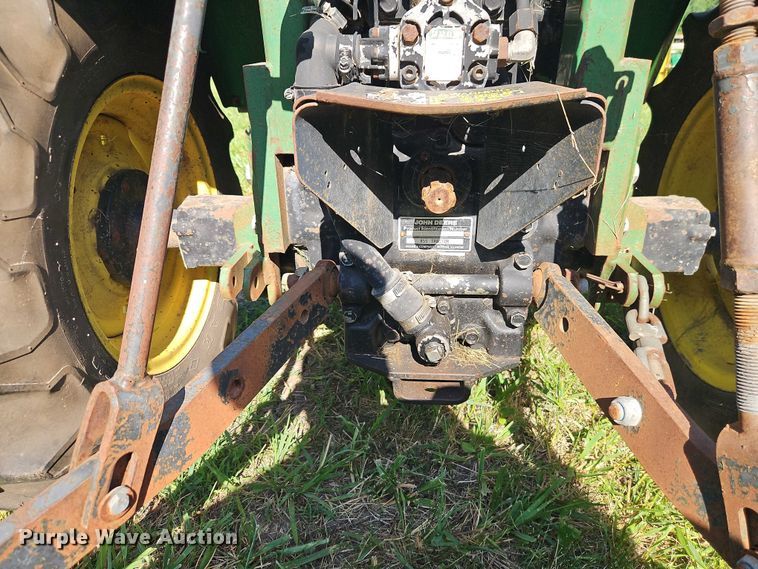 image for item EJ0145 John Deere 855 MFWD tractor