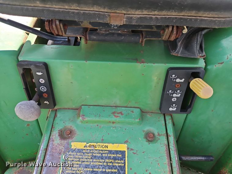 image for item EJ0145 John Deere 855 MFWD tractor