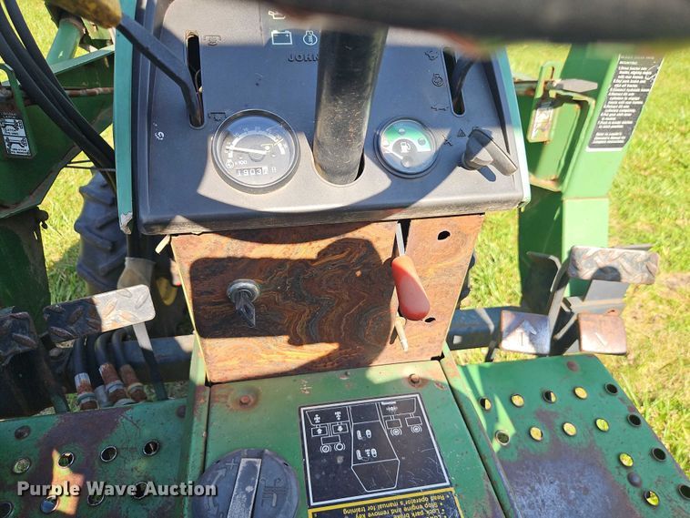 image for item EJ0145 John Deere 855 MFWD tractor