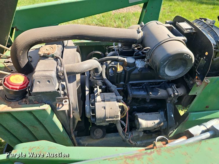 image for item EJ0145 John Deere 855 MFWD tractor