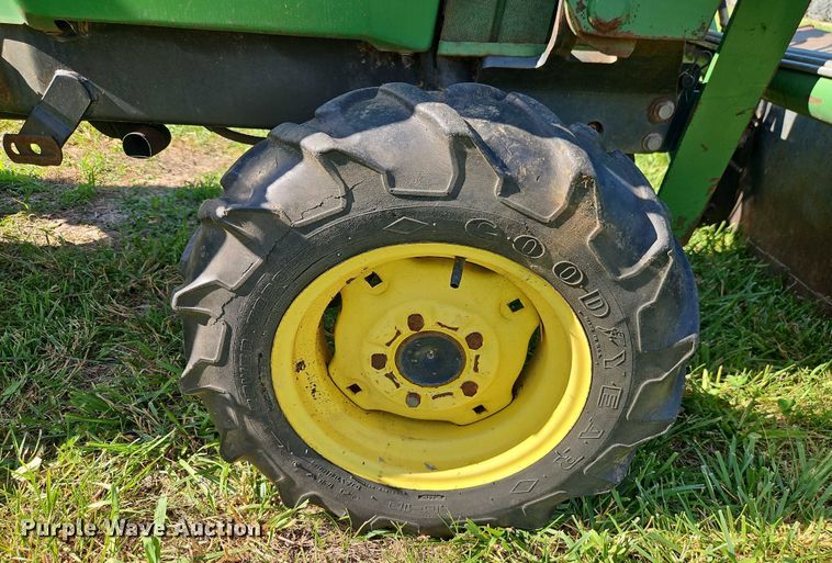 image for item EJ0145 John Deere 855 MFWD tractor