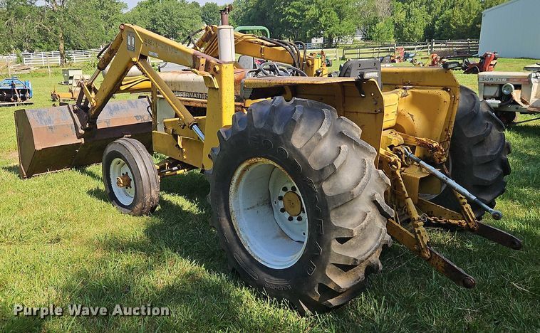 image for item EJ0146 International 2500 Series B tractor