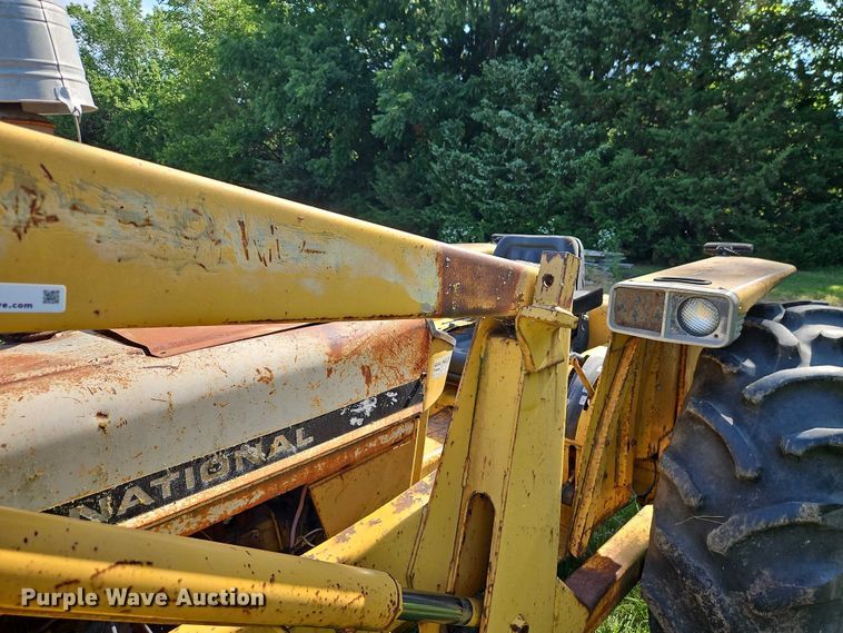 image for item EJ0146 International 2500 Series B tractor