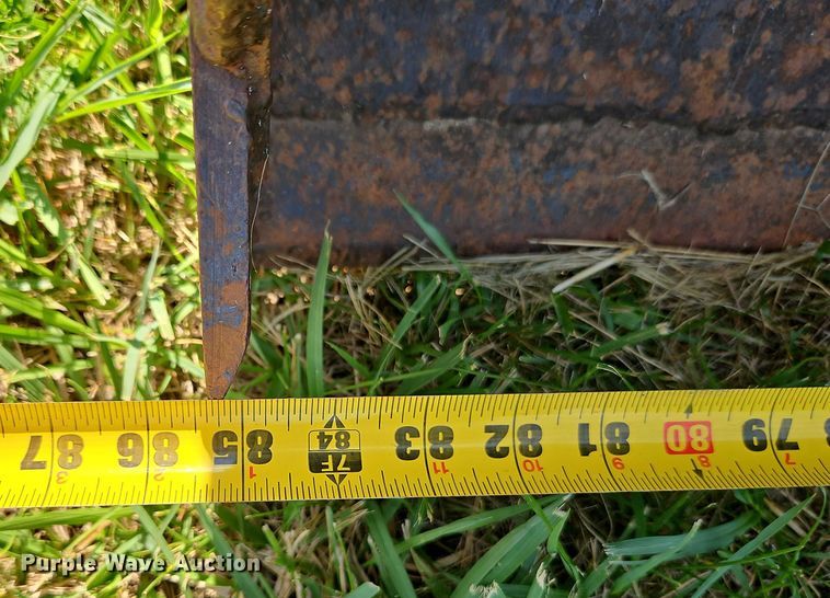 image for item EJ0146 International 2500 Series B tractor