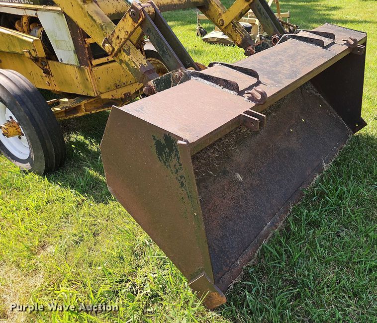 image for item EJ0146 International 2500 Series B tractor