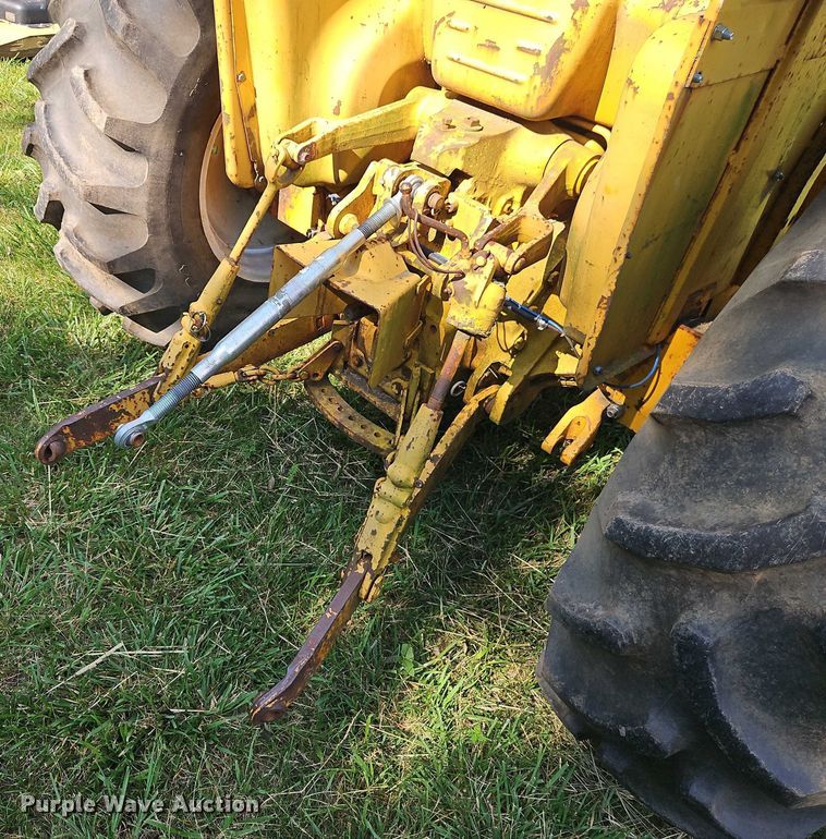 image for item EJ0146 International 2500 Series B tractor