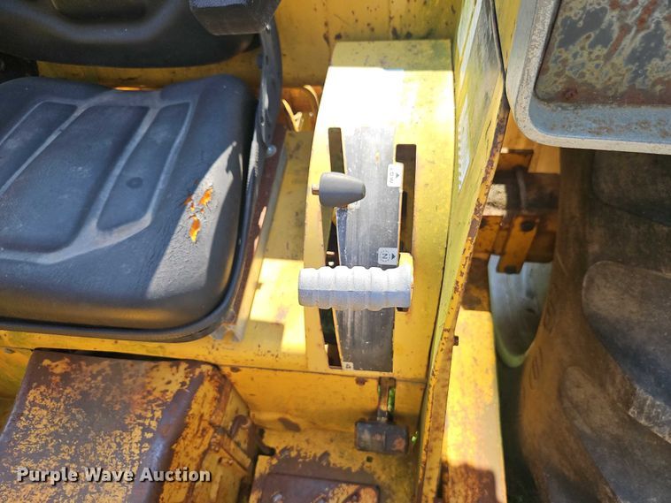 image for item EJ0146 International 2500 Series B tractor