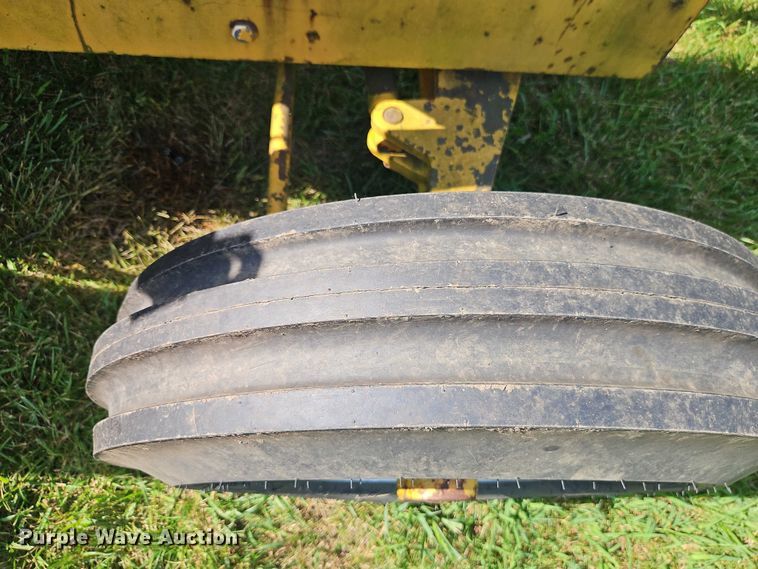 image for item EJ0146 International 2500 Series B tractor