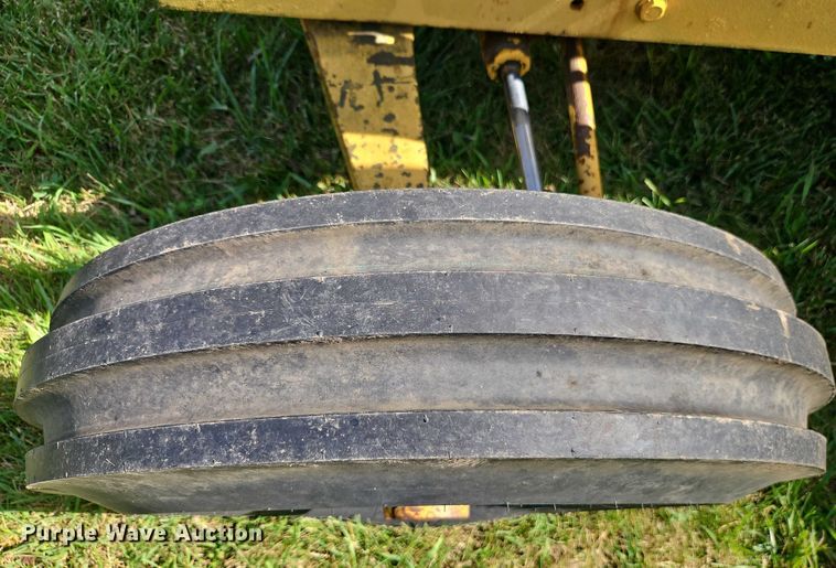 image for item EJ0146 International 2500 Series B tractor