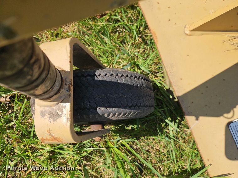 image for item EJ0147 Landpride FDR2572 finish mower