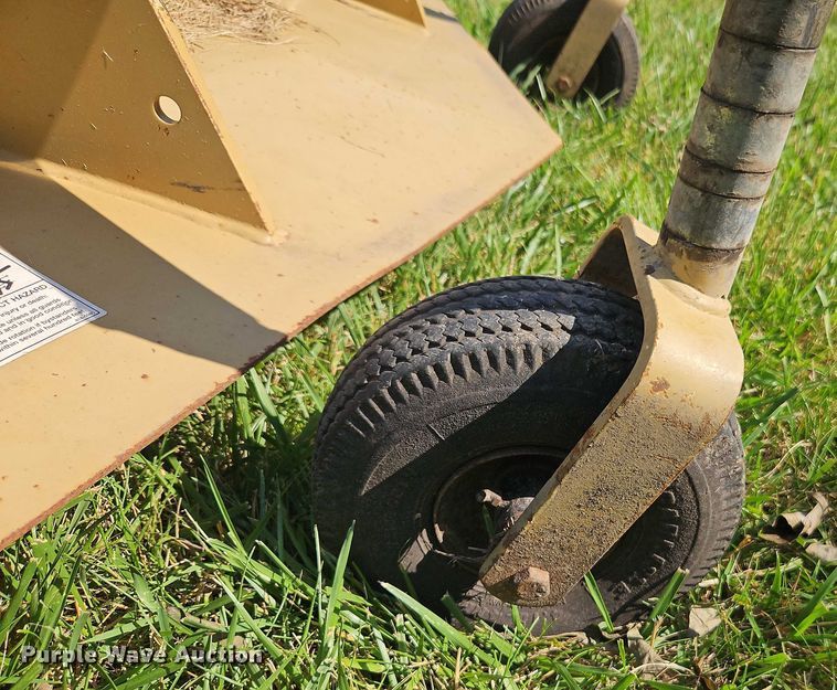 image for item EJ0147 Landpride FDR2572 finish mower