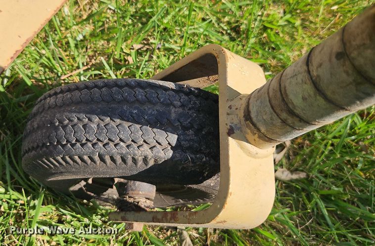 image for item EJ0147 Landpride FDR2572 finish mower