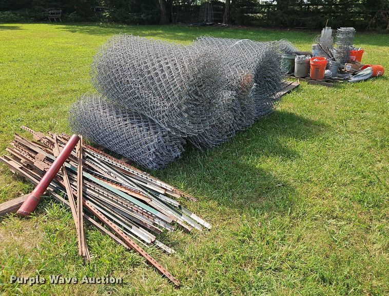 image for item EJ0148 Approximately 720' chain link fence