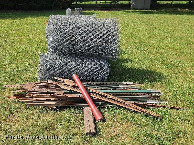 image for item EJ0148 Approximately 720' chain link fence