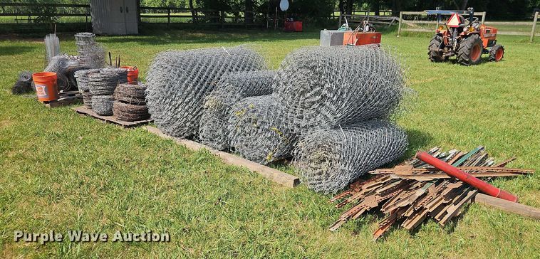 image for item EJ0148 Approximately 720' chain link fence