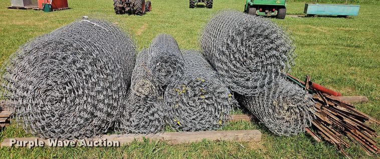 image for item EJ0148 Approximately 720' chain link fence