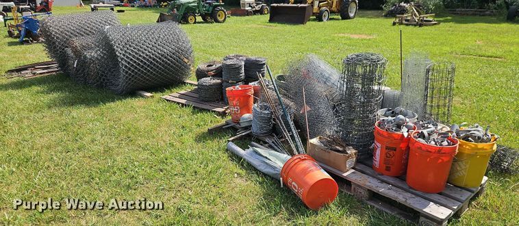 image for item EJ0148 Approximately 720' chain link fence