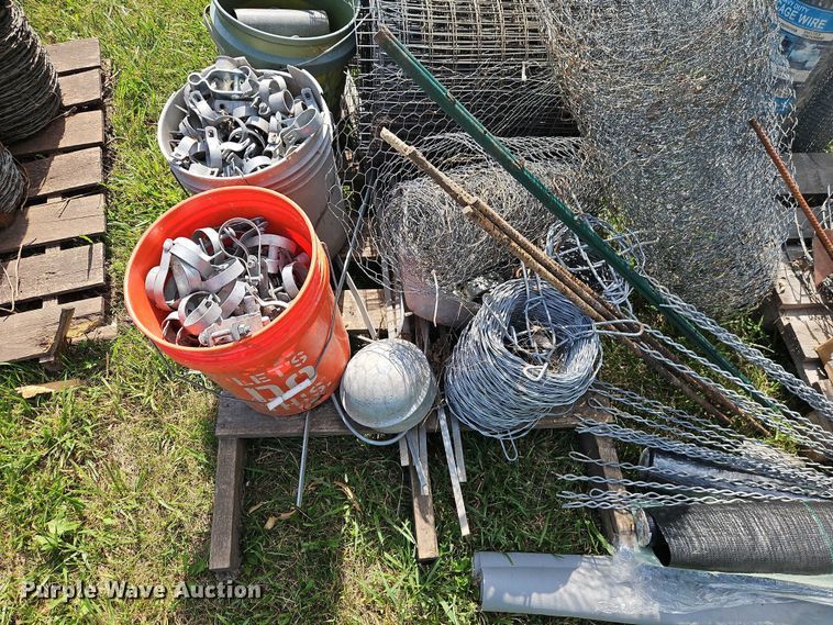 image for item EJ0148 Approximately 720' chain link fence