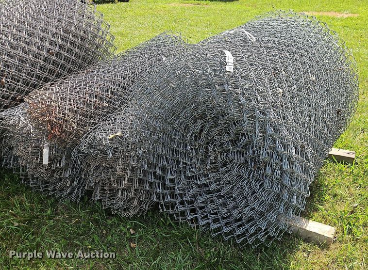 image for item EJ0148 Approximately 720' chain link fence