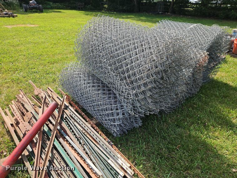 image for item EJ0148 Approximately 720' chain link fence