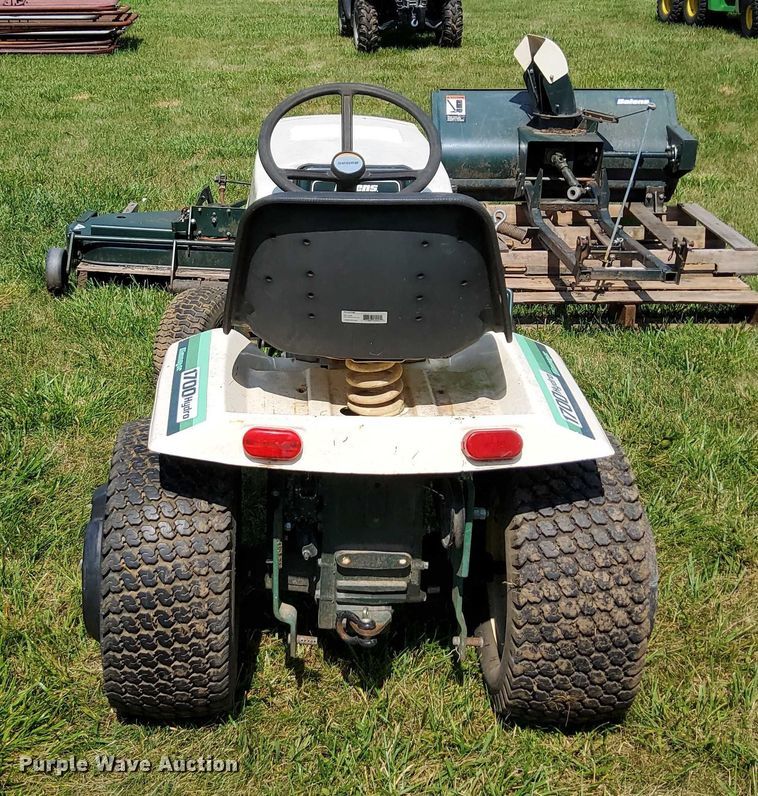 image for item EJ0151 Bolens 1700 tractor