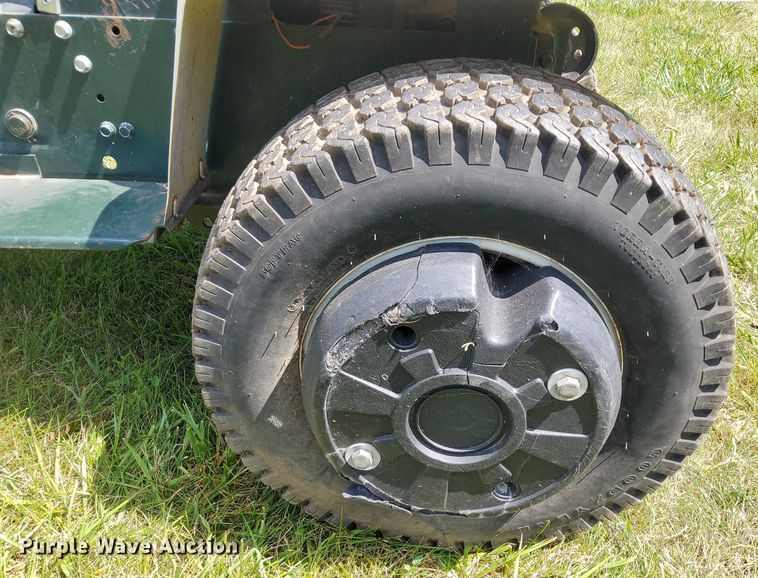 image for item EJ0151 Bolens 1700 tractor