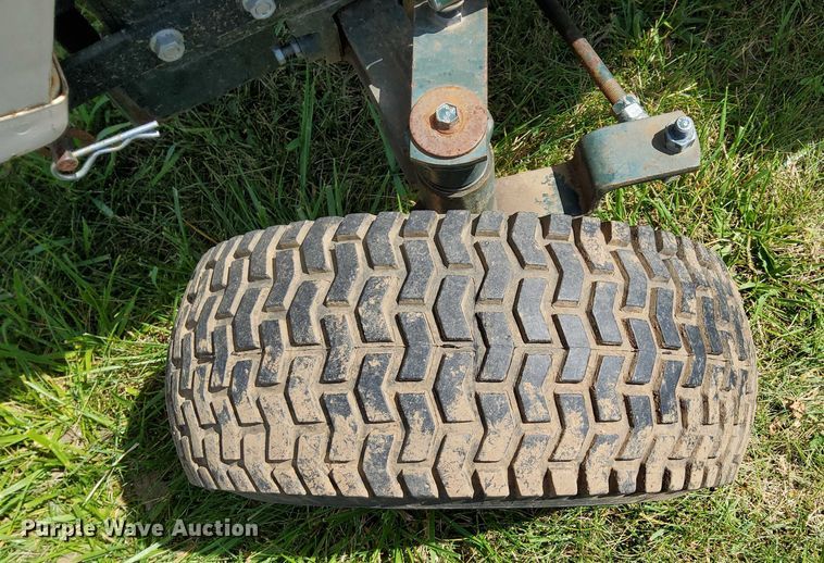 image for item EJ0151 Bolens 1700 tractor