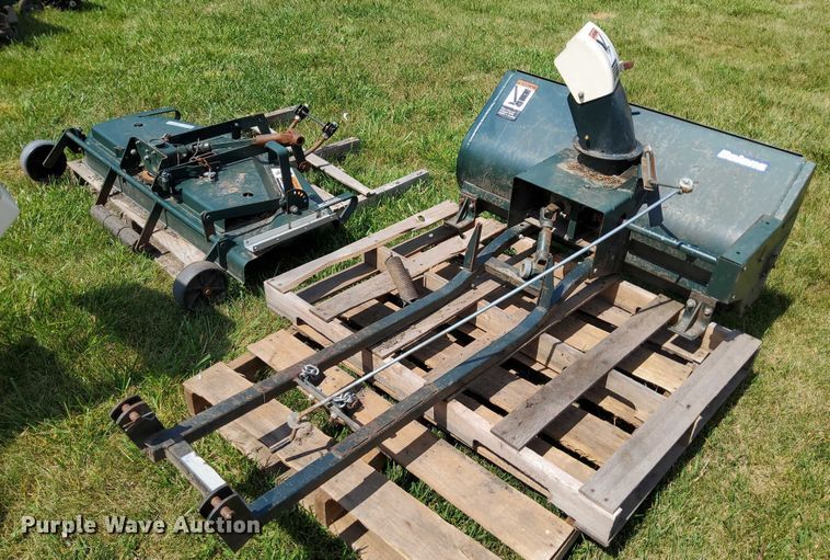 image for item EJ0151 Bolens 1700 tractor