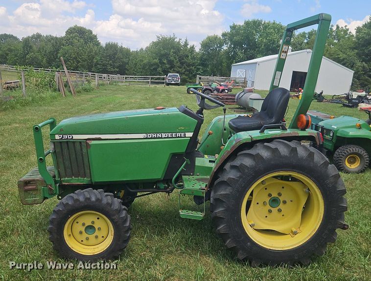 image for item EJ0158 John Deere 790 MFWD tractor