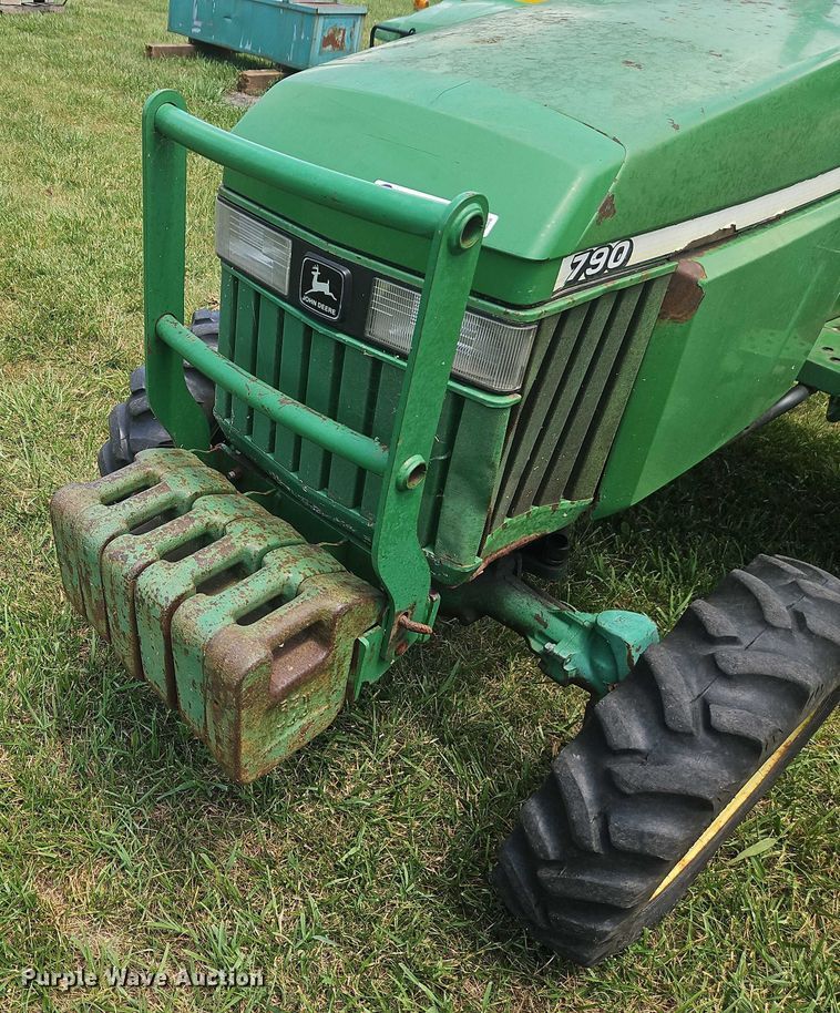 image for item EJ0158 John Deere 790 MFWD tractor