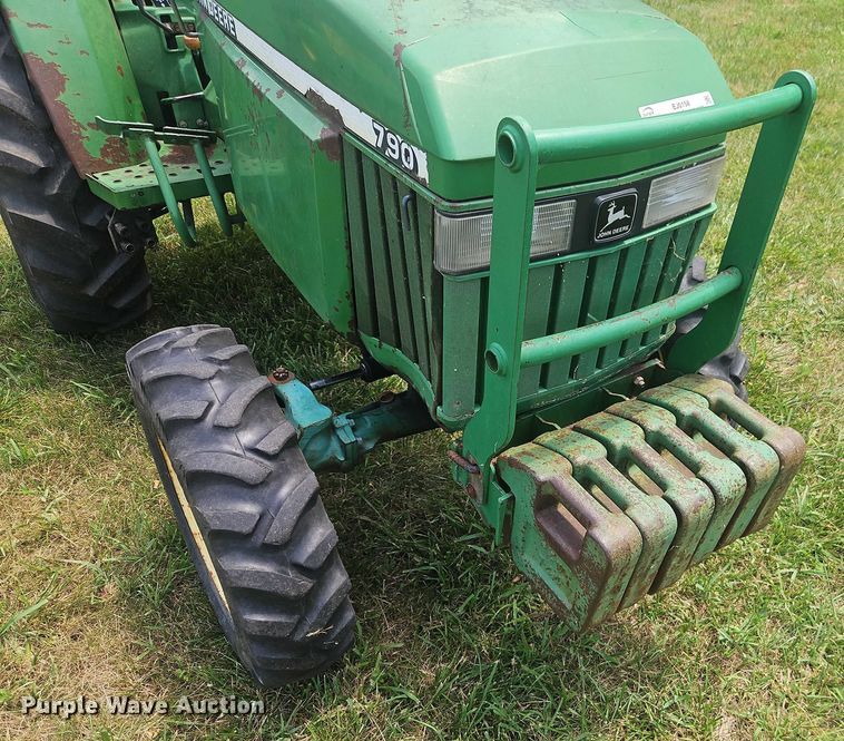 image for item EJ0158 John Deere 790 MFWD tractor