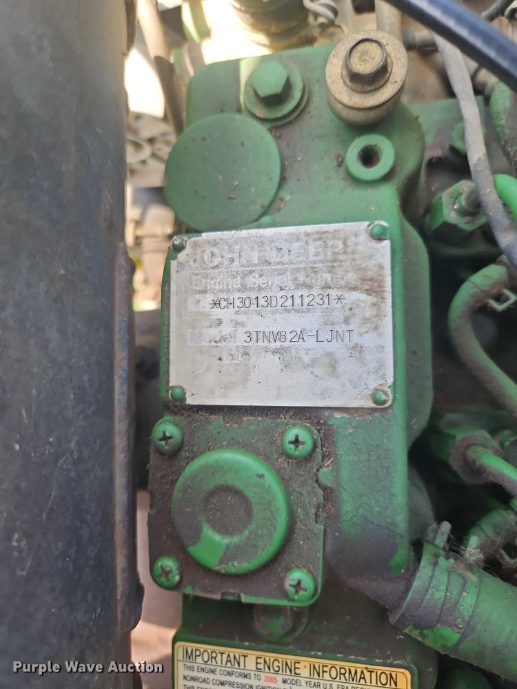 image for item EJ0158 John Deere 790 MFWD tractor