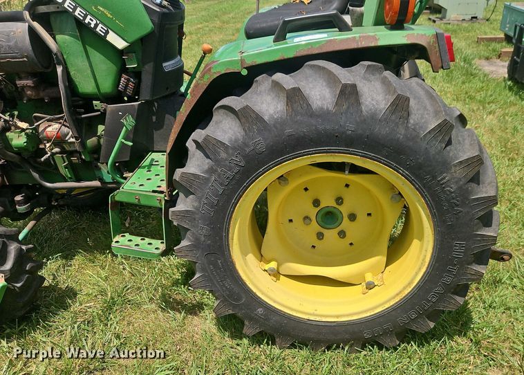 image for item EJ0158 John Deere 790 MFWD tractor