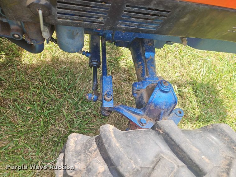 image for item EJ0159 Kioti LB1914 MFWD tractor