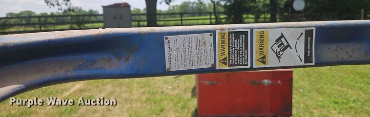 image for item EJ0159 Kioti LB1914 MFWD tractor