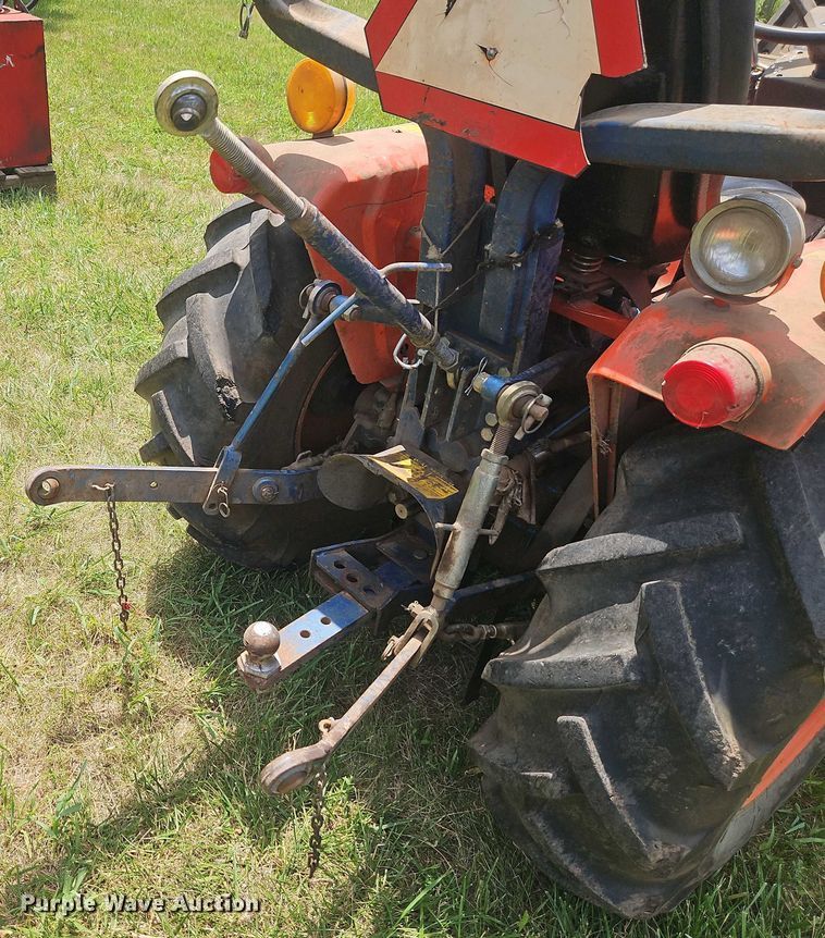 image for item EJ0159 Kioti LB1914 MFWD tractor