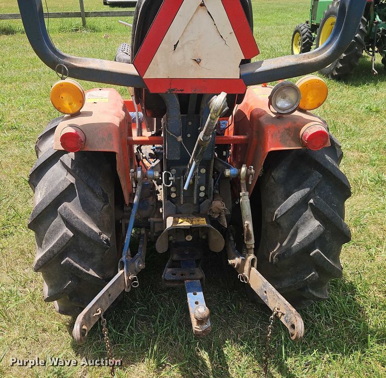 image for item EJ0159 Kioti LB1914 MFWD tractor